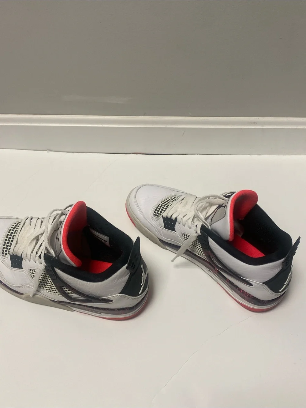 White and orange Jordan 4 like new (taking best offer)